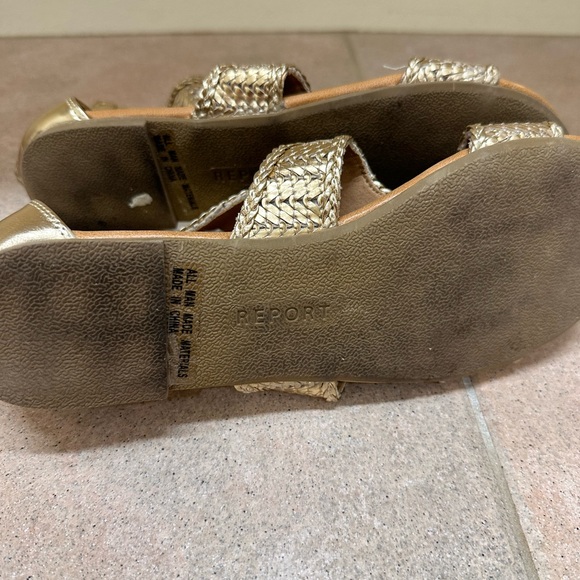 Report gold gladiator sandal size 8 - Picture 3 of 8